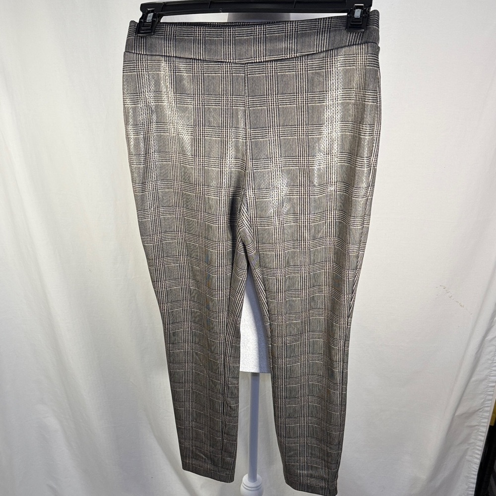 Elegant Women's Gray Plaid Cropped Pants